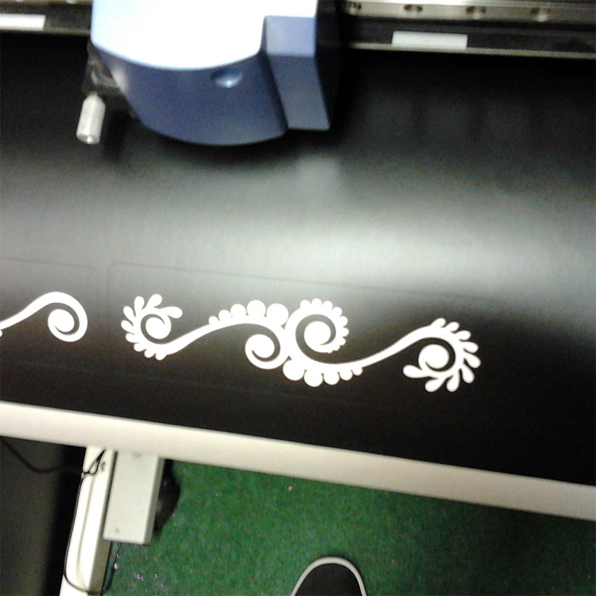 cutting-vinyl